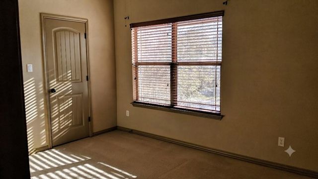 1628 Greenside DR, Round Rock, TX 78665