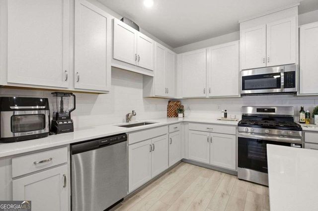 1184 Chastain Drive, Sugar Hill, GA 30518