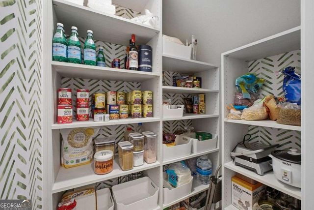 1184 Chastain Drive, Sugar Hill, GA 30518