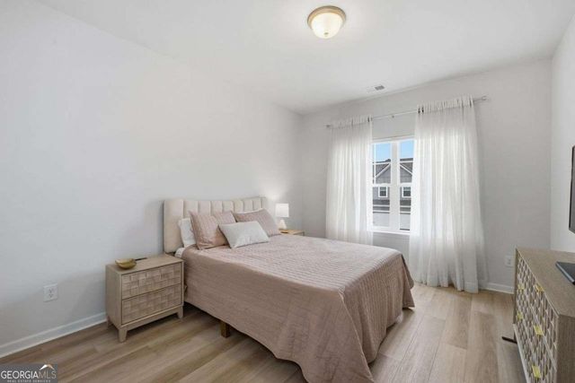 1184 Chastain Drive, Sugar Hill, GA 30518