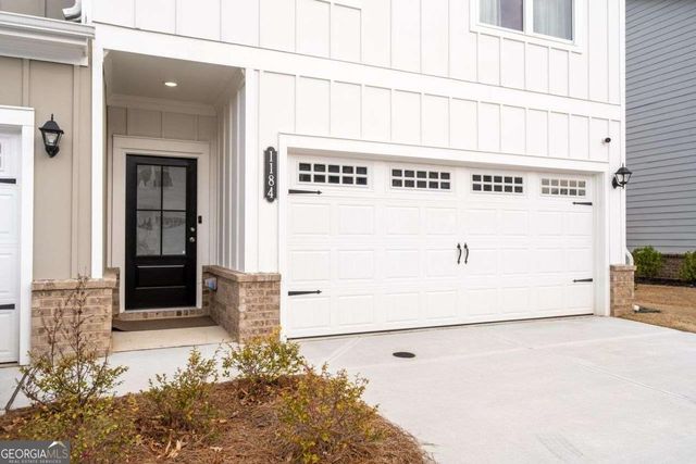 1184 Chastain Drive, Sugar Hill, GA 30518