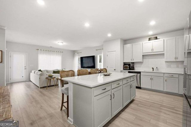 1184 Chastain Drive, Sugar Hill, GA 30518