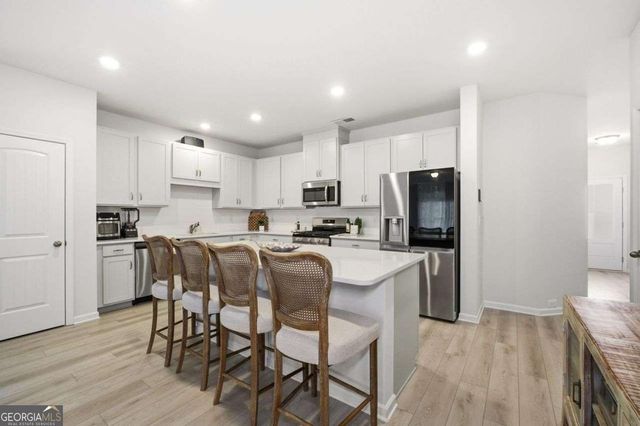 1184 Chastain Drive, Sugar Hill, GA 30518