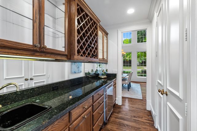 7402 Round Hill Road, Mckinney, TX 75072