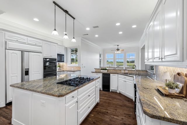 7402 Round Hill Road, Mckinney, TX 75072