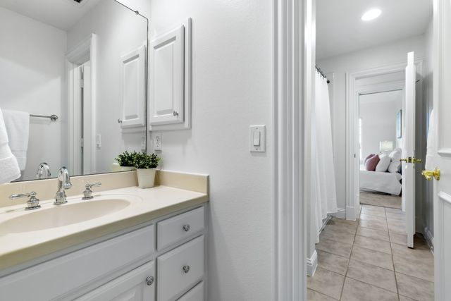 7402 Round Hill Road, Mckinney, TX 75072