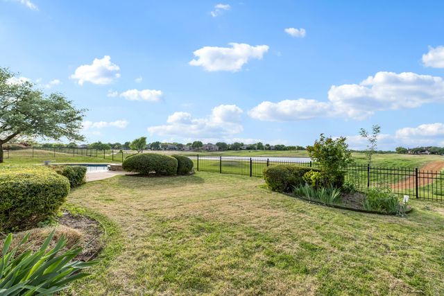 7402 Round Hill Road, Mckinney, TX 75072