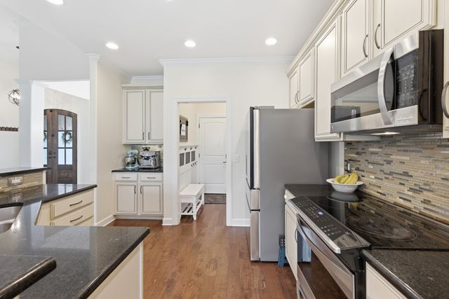 116 Cassandra Dr, Cottontown, TN 37048