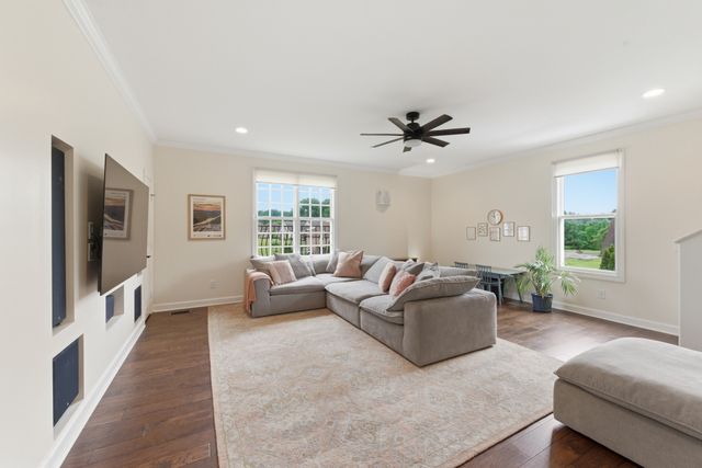 116 Cassandra Dr, Cottontown, TN 37048