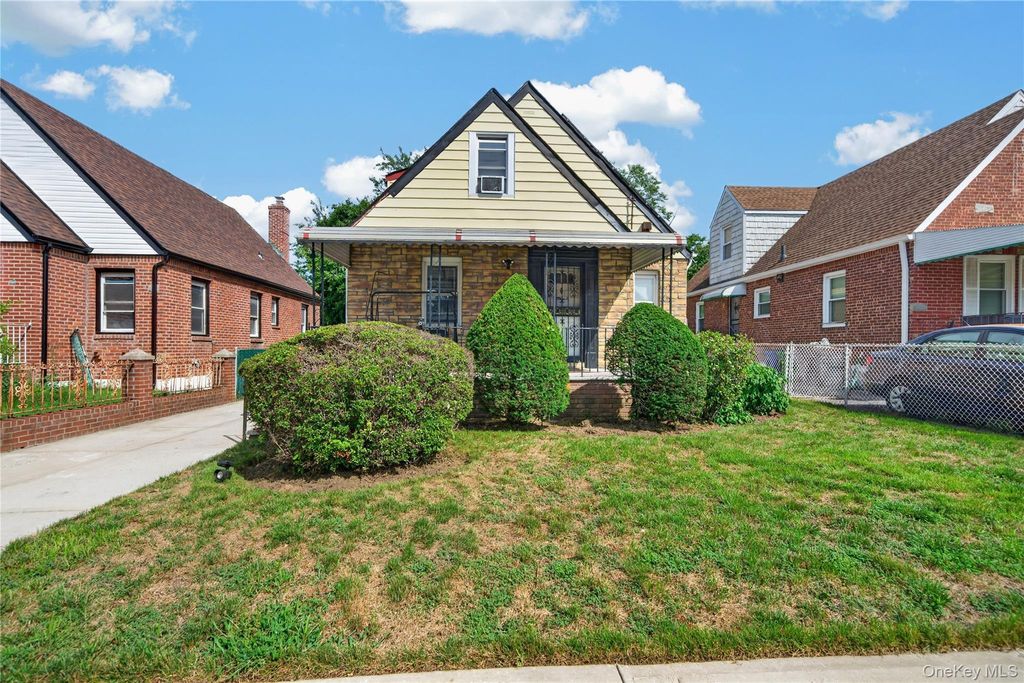 130-29 235th Street, Rosedale, NY 11422 — exterior