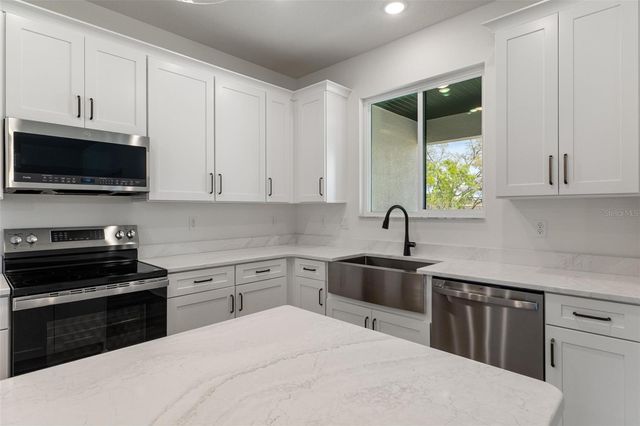 18178 MABERLY ROAD, Weeki Wachee, FL 34614