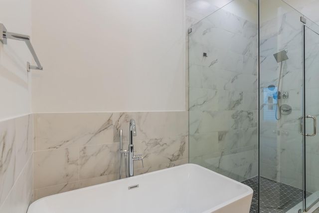 5841 Dolores Street, Houston, TX 77057