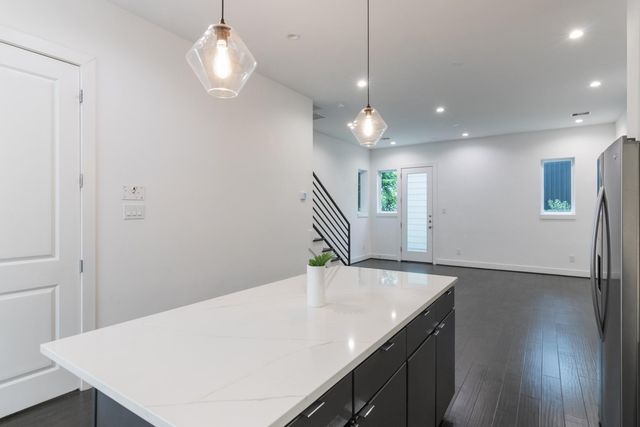 5841 Dolores Street, Houston, TX 77057