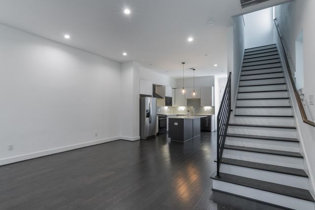 5841 Dolores Street, Houston, TX 77057