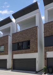 5841 Dolores Street, Houston, TX 77057