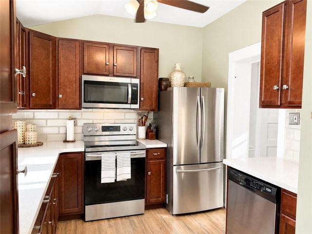 712 8th Avenue, Bethlehem City, PA 18018