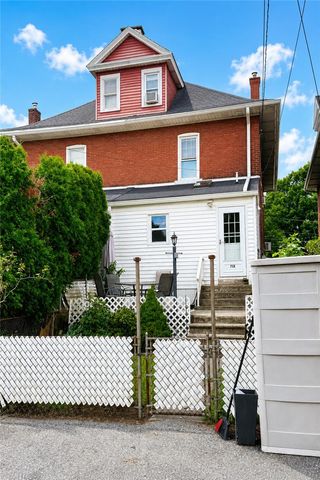 712 8th Avenue, Bethlehem City, PA 18018