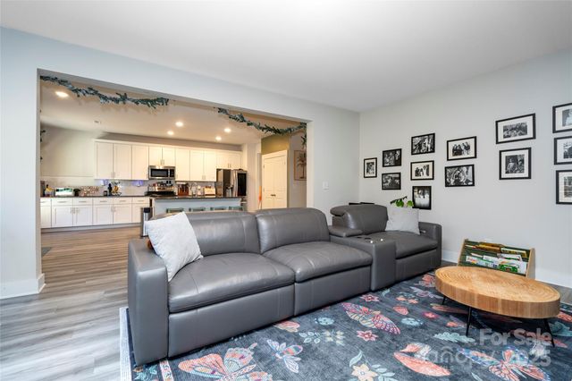 17357 Huntersville Concord Road, Huntersville, NC 28078