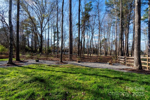 17357 Huntersville Concord Road, Huntersville, NC 28078