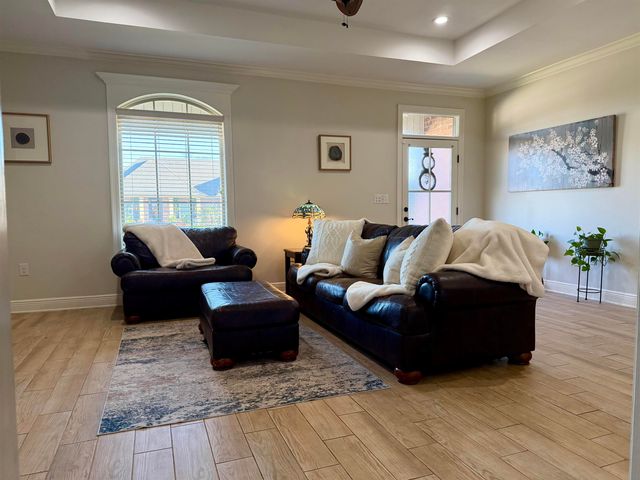 306 Inglewood Way, Houma, LA 70360