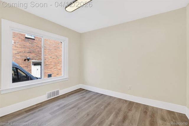 5019 Maple Street, Dearborn, MI 48126