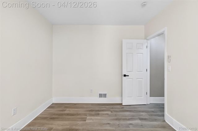 5019 Maple Street, Dearborn, MI 48126