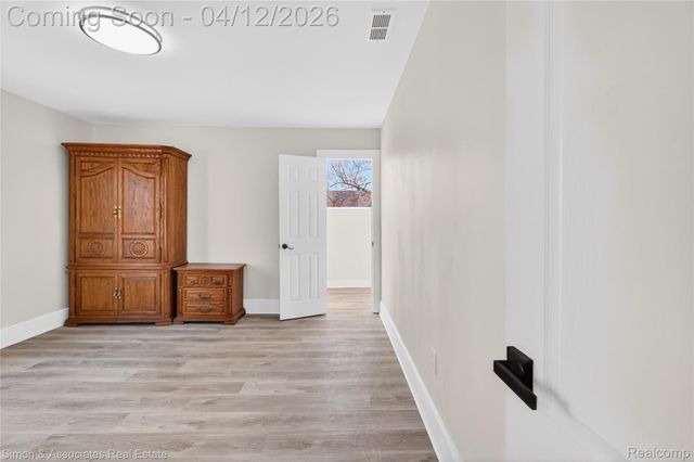 5019 Maple Street, Dearborn, MI 48126