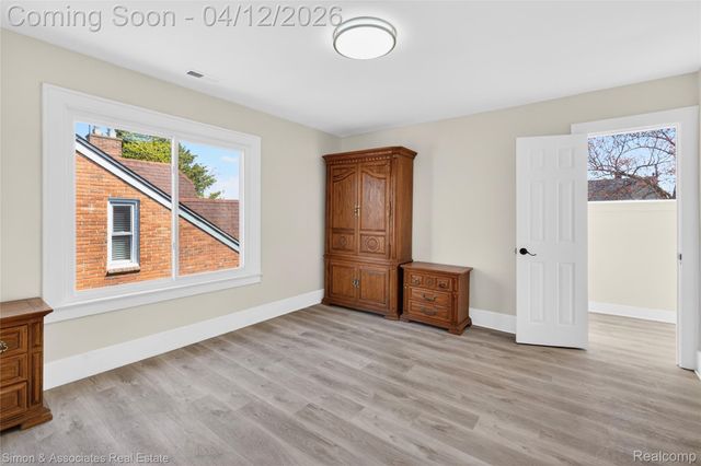 5019 Maple Street, Dearborn, MI 48126