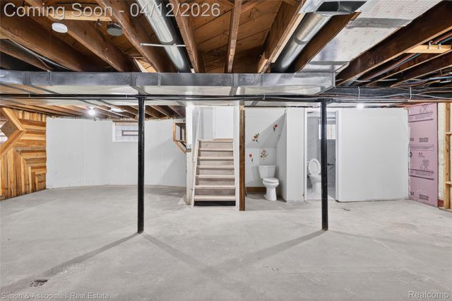 5019 Maple Street, Dearborn, MI 48126