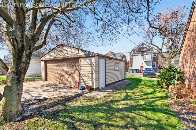 5019 Maple Street, Dearborn, MI 48126