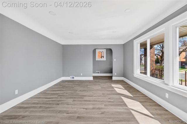 5019 Maple Street, Dearborn, MI 48126