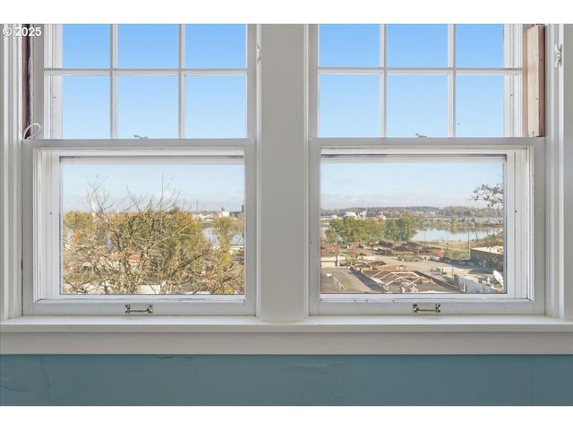 10226 Nw 109TH Ave, Portland, OR 97231