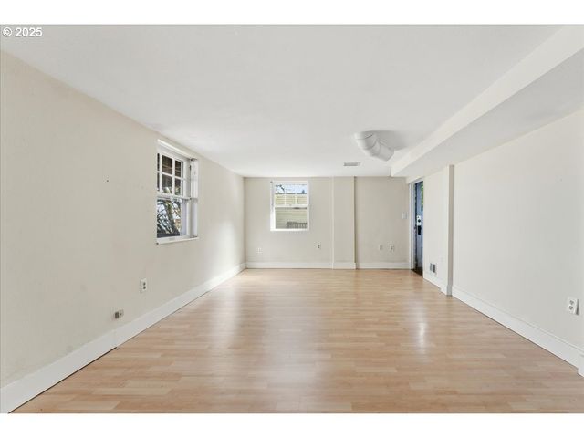 10226 Nw 109TH Ave, Portland, OR 97231