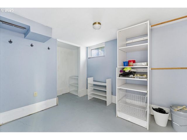 10226 Nw 109TH Ave, Portland, OR 97231