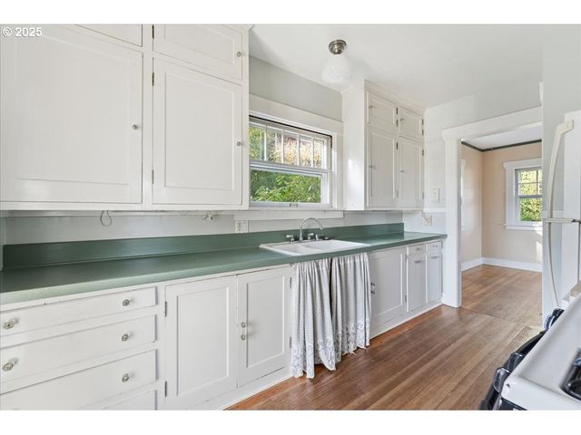 10226 Nw 109TH Ave, Portland, OR 97231