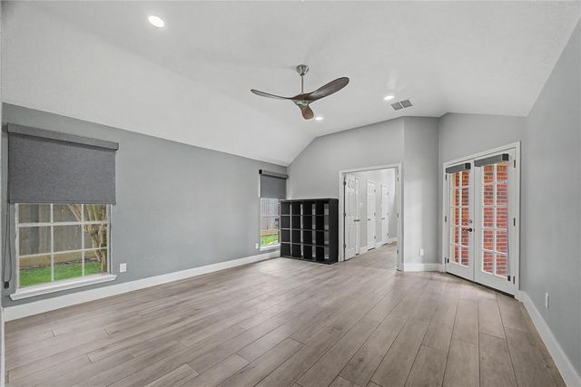 1210 Bob White Drive, Friendswood, TX 77546