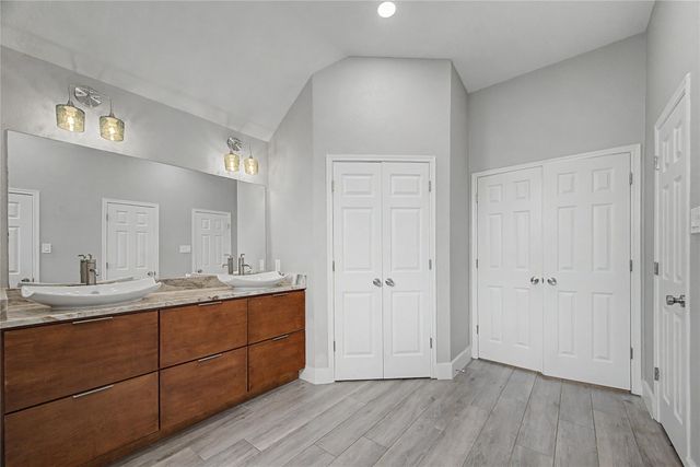 1210 Bob White Drive, Friendswood, TX 77546
