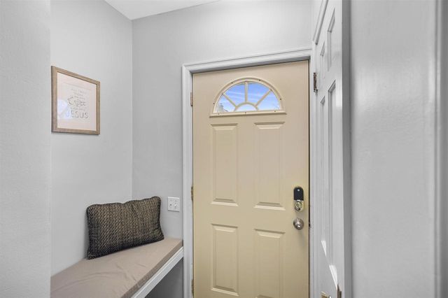 71 S Blackhawk Street, Janesville, WI 53545