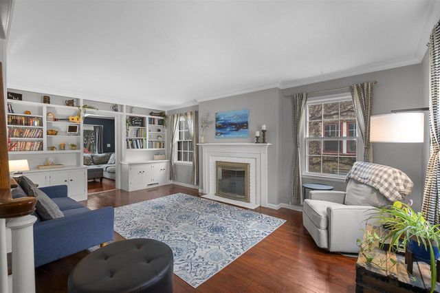 71 S Blackhawk Street, Janesville, WI 53545