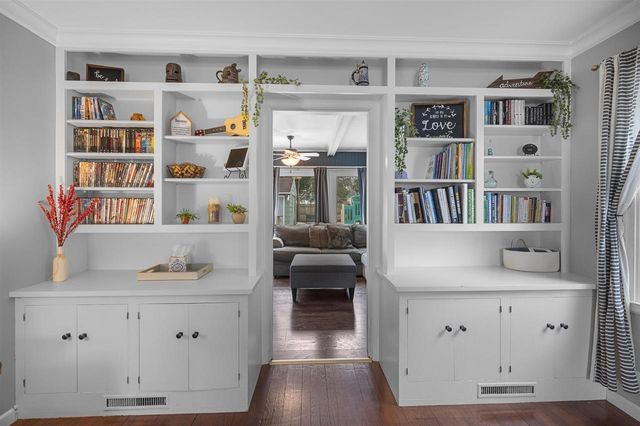 71 S Blackhawk Street, Janesville, WI 53545