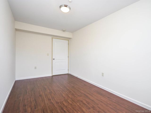 200 Carney Street 202, Glen Cove, NY 11542