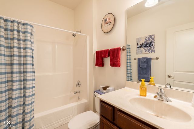 4082 Bayberry Court, Greenwood, IN 46143