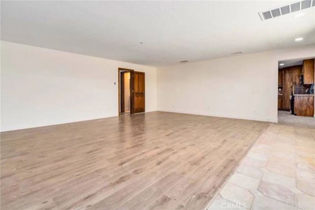 6233 Coriander Drive, Oak Hills, CA 92344