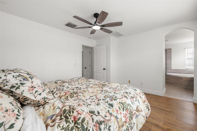 5950 BEACONPARK STREET, Lithia, FL 33547