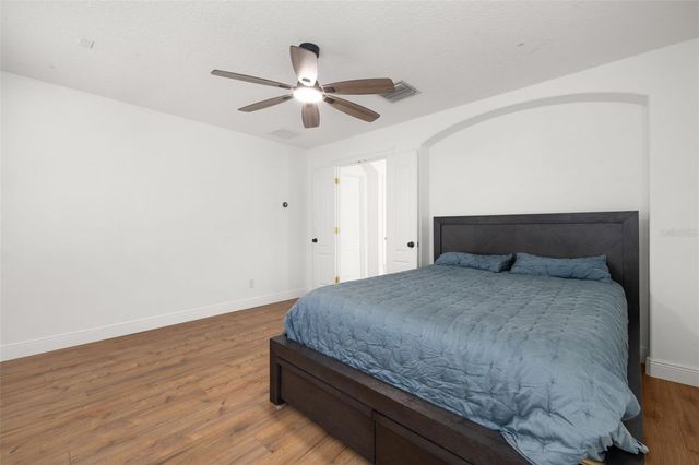 5950 BEACONPARK STREET, Lithia, FL 33547