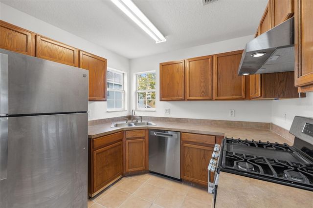 5950 BEACONPARK STREET, Lithia, FL 33547