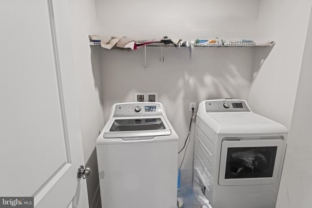 1330 RAIL STOP DR, Woodbridge, VA 22191