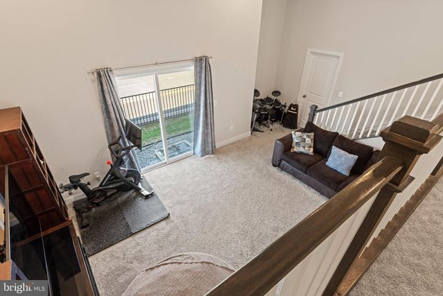 1330 RAIL STOP DR, Woodbridge, VA 22191