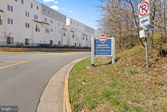 1330 RAIL STOP DR, Woodbridge, VA 22191