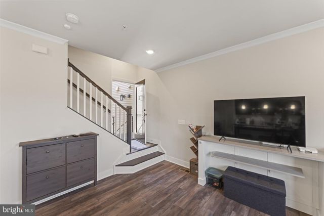 1330 RAIL STOP DR, Woodbridge, VA 22191